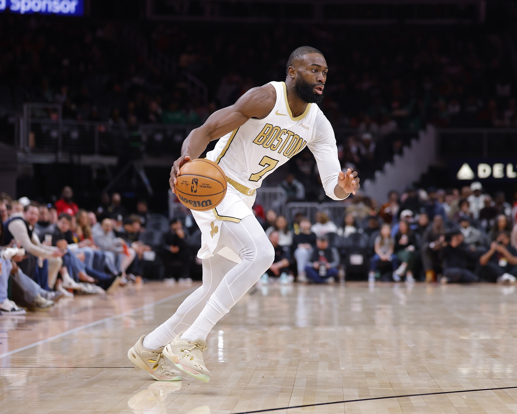 华体会华体会hth-霍勒迪：布朗和绿军全队用行动回击质疑 赛季初外界没人看好他们