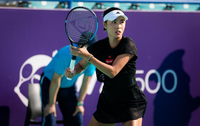 华体会入口-缺少比赛+隔离影响？澳网热身赛中国金花开局不利